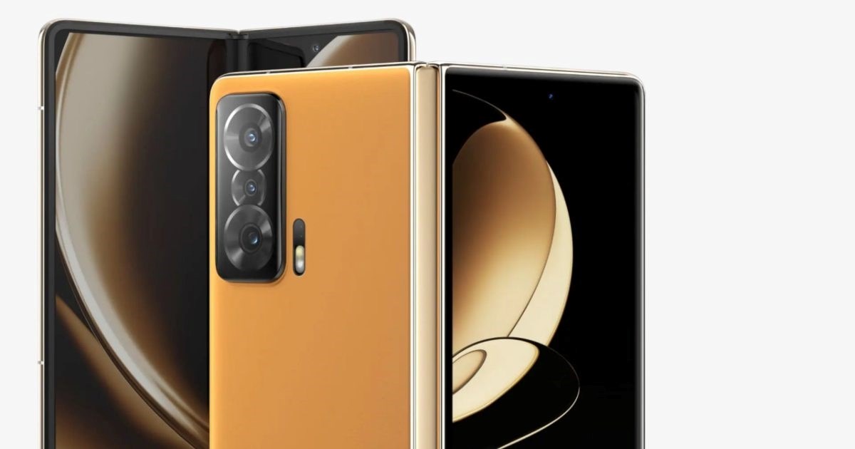 Novi preklopni mobitel stiže već u kolovozu?