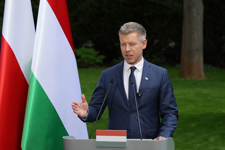 Magyar ograničava dozvole za radnike izvan EU-a