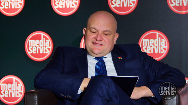 Ministar Šušnjar: Ne regulirajte temperaturu u kući otvaranjem prozora