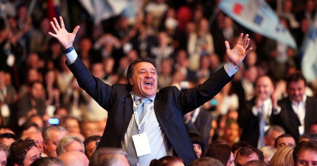 HDZ je u pravu. Mamić nije član HDZ-a, ali im je donator, navijač i pjevač na saboru