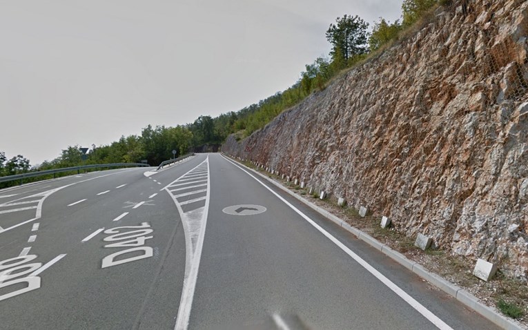 Teška prometna nesreća u Istri: Kod Plomina poginuo motociklist