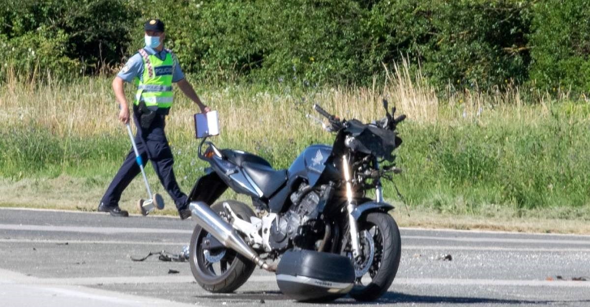 Čeh na motoru izletio s ceste u Istri, na njega naletio drugi Čeh na motoru
