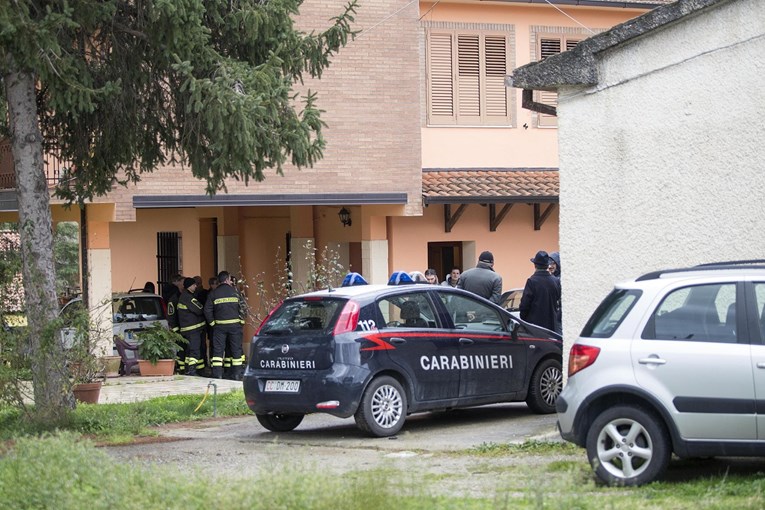 Stotine ljudi u Italiji varale sustav socijalne skrbi, jedan imao vilu i Ferrari