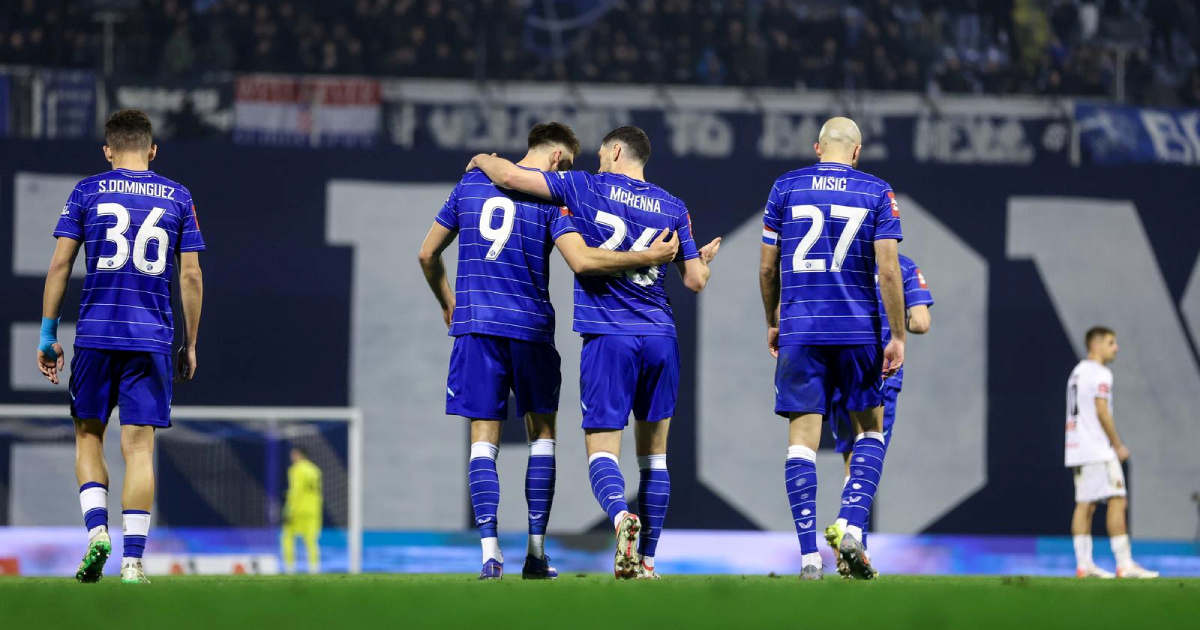 ANKETA Navijači Dinama biraju četvrti dres za iduću sezonu. Koji vam je najljepši?