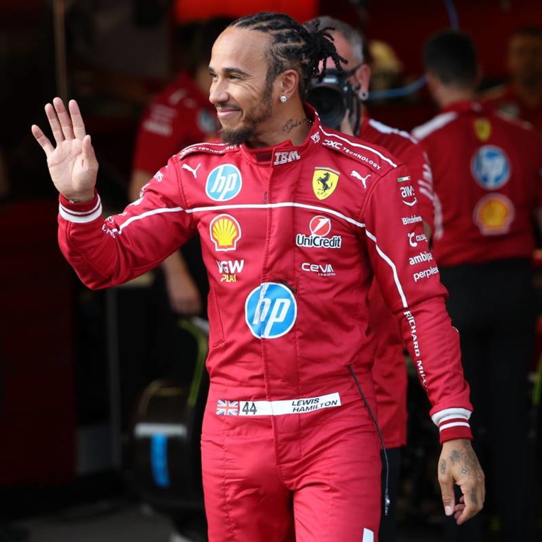 Hamilton prodao sve automobile