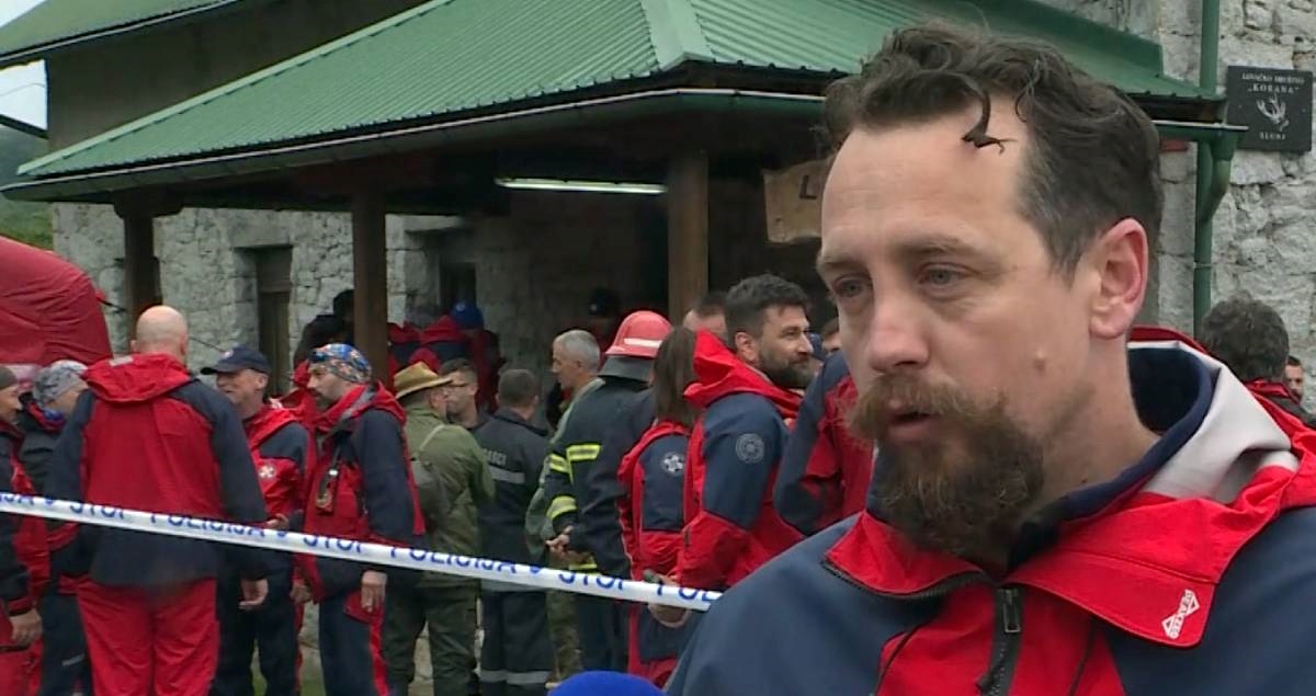 Šef HGSS-a: Jučer bi bilo suludo dići helikopter, a ni danas nije puno bolje