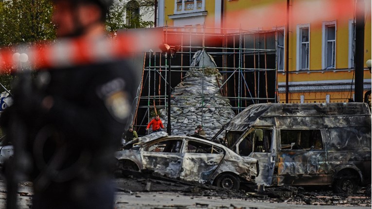 U ruskom napadu na Kijev pogođena zgrada njemačkog veleposlanstva