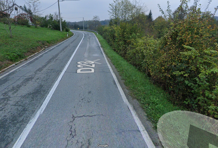 Maloljetni motociklist probio ogradu i pao preko zida