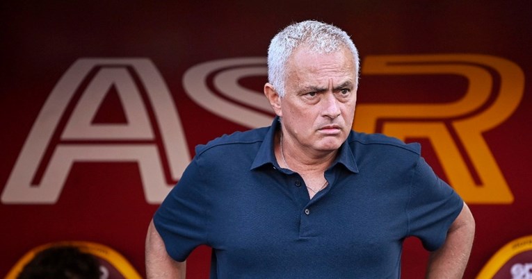 Mourinho skratio razgovor nakon poraza 0:4: Žao mi je, moram ići. Igrači me trebaju