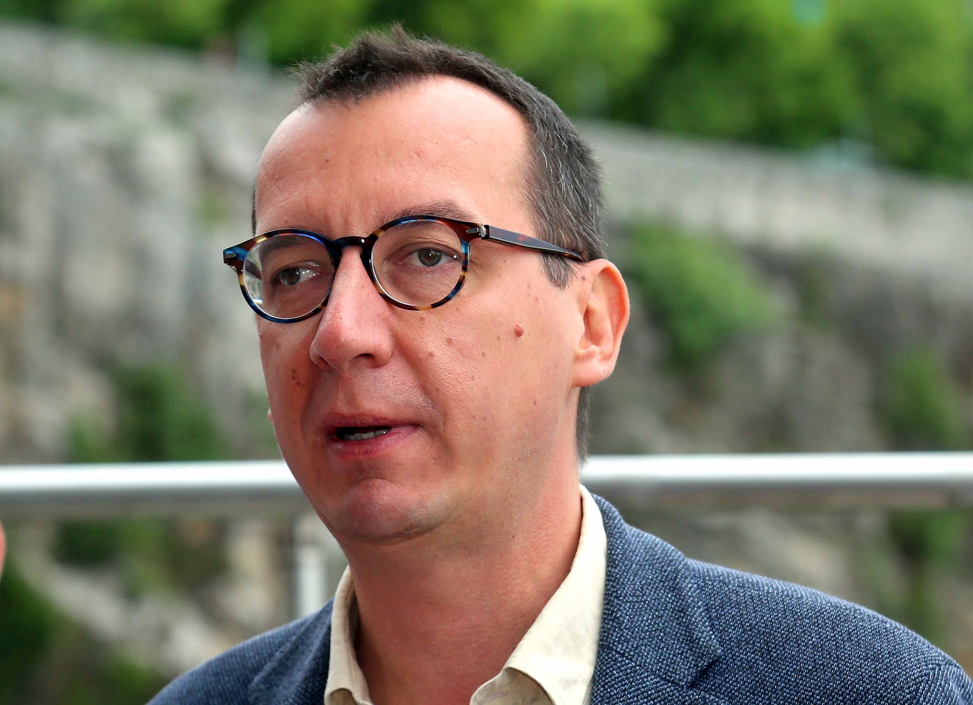 Riječki gradonačelnik koji je bio u SDP-u hrpom obećanja pokušava pobijediti SDP