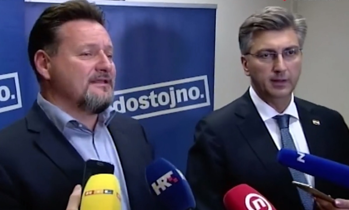 VIDEO Pogledajte trenutak kad je Kuščević dao ostavku: "Ponosan sam na sve"