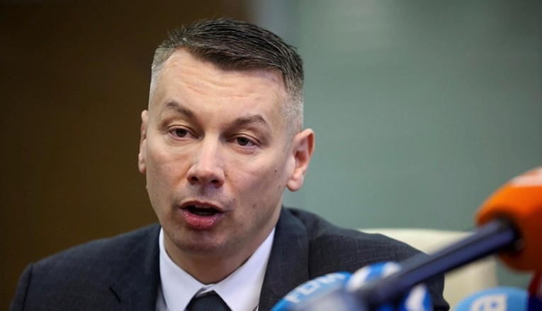 Dodikov ministar: U BiH djeluje 6 kriminalnih skupina koje švercaju migrante