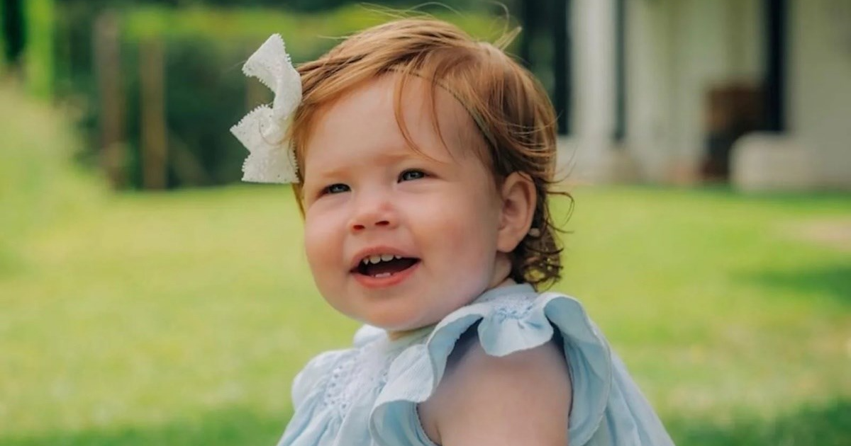 Twitter je prepun čestitki za rođendan ovoj crvenokosoj curici