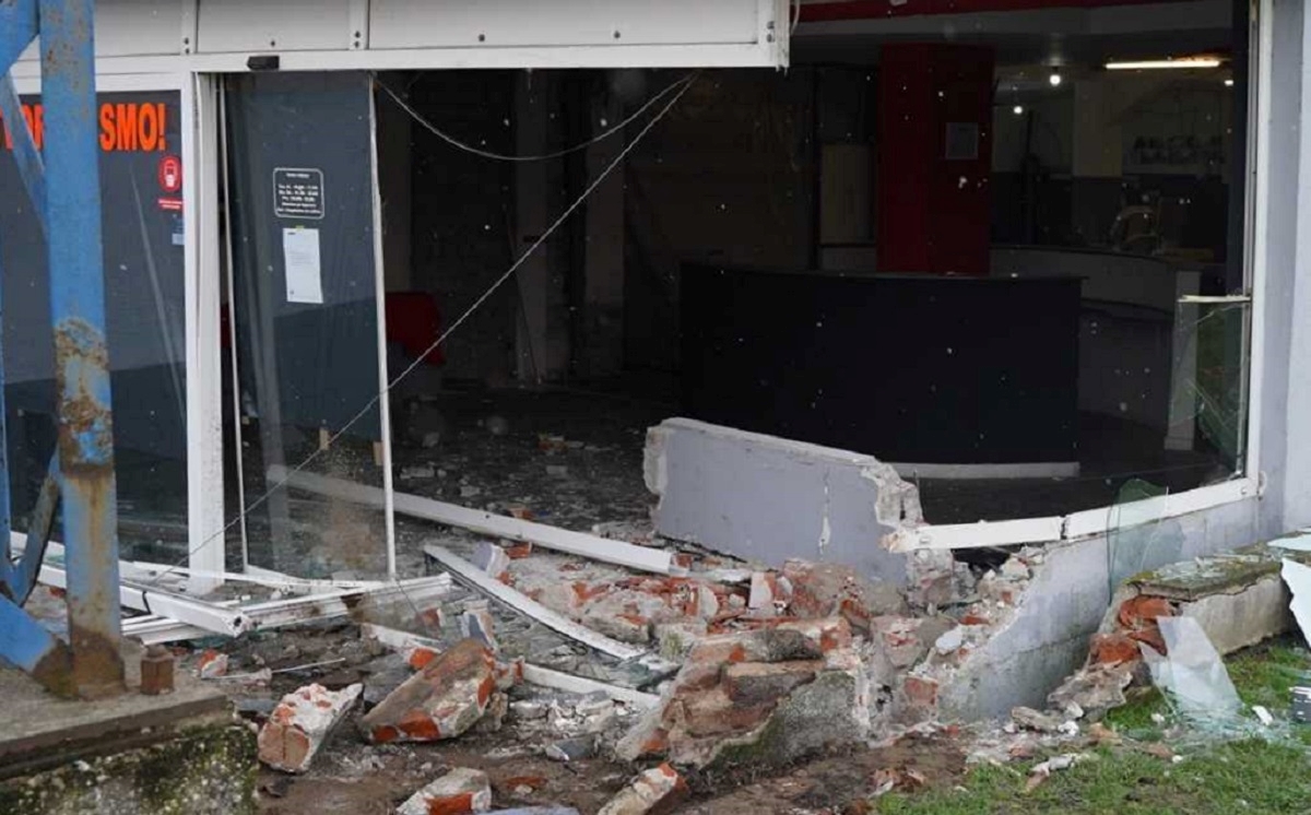 FOTO Zabio se autom u poslovni prostor u Zagrebu i pobjegao. Šteta je ogromna