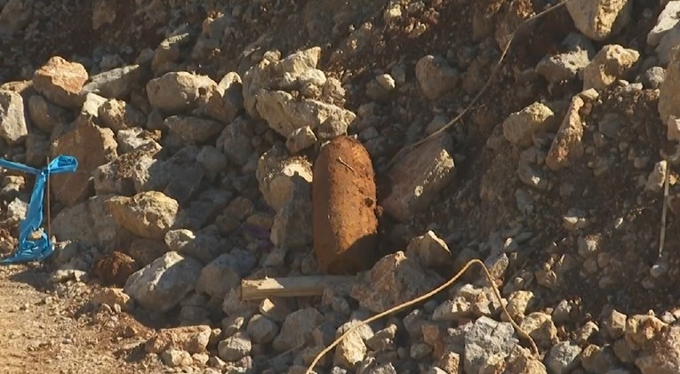 Avionska bomba izmještena s gradilišta ceste u Rijeci