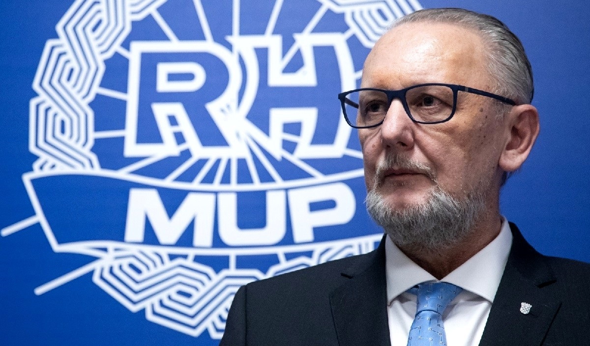 Božinović o policajcima koji su otimali mobitele migrantima: "Imali su značke"