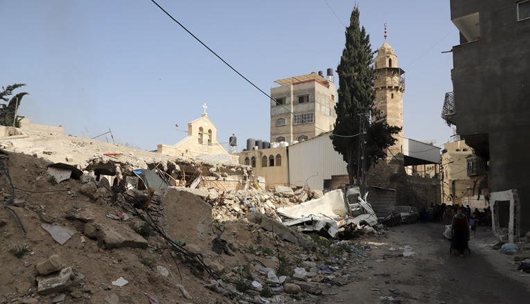 Izrael napao grad na jugu Gaze, deseci mrtvih u masovnim grobnicama