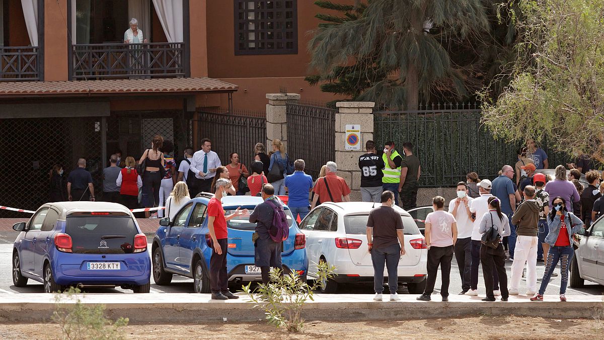 Iz hotela na Tenerifeu pušteno 45 gostiju, u izolaciji je njih još oko 700