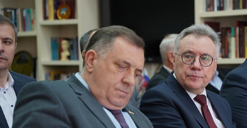 Ruski diplomati uvjeravaju građane BiH da su SAD i Zapad pred propašću
