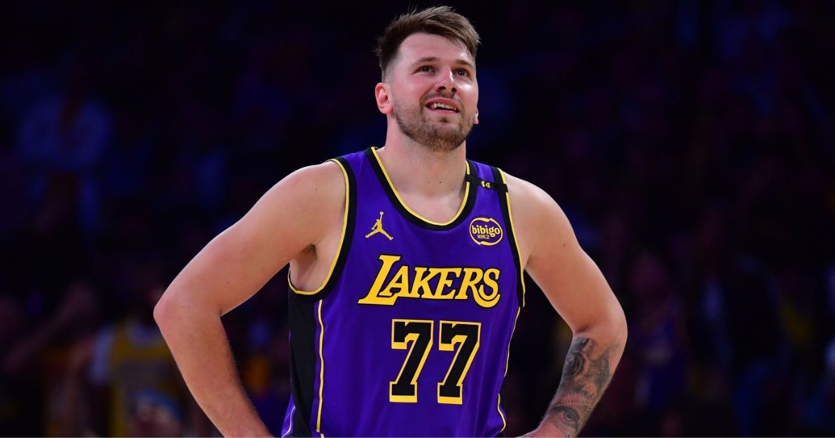 Lakersi opet pobijedili. Dončić neprepoznatljiv, James ga izvukao