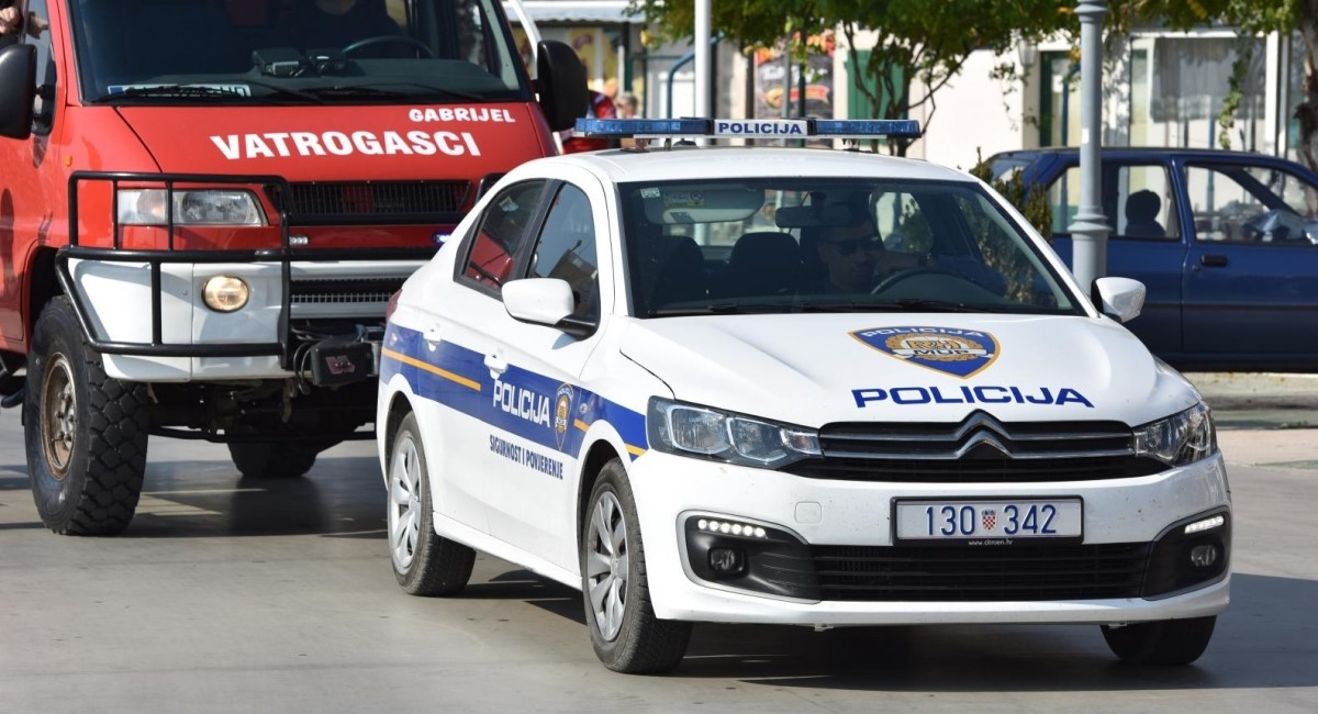 Na Čiovu se prevrnuo auto, pet ljudi je ozlijeđeno