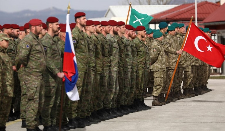 EU daje 10 milijuna eura za oružane snage BiH