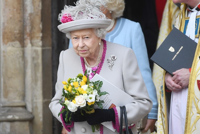 Tajni potezi kojima je kraljica Elizabeta davala hintove osoblju