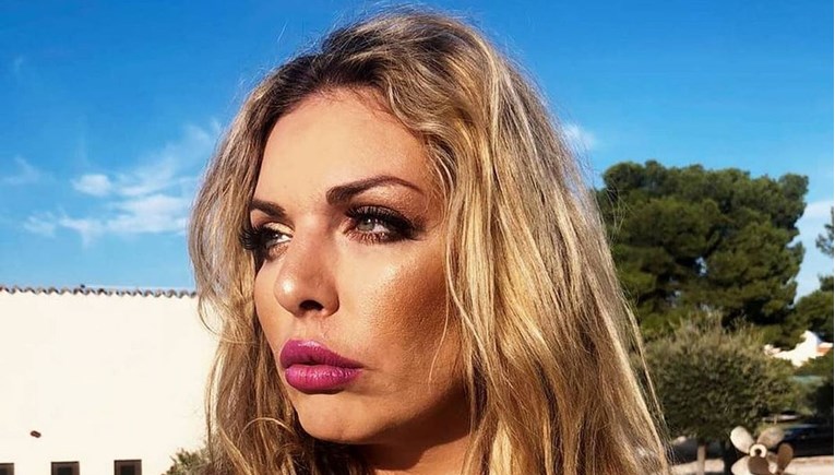 Ava Karabatić vratila se na Instagram nakon skandala i poslala poruku hakeru