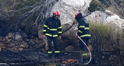 Lokalizirani požari kod Bala, vatrogasci ostaju na požarištu