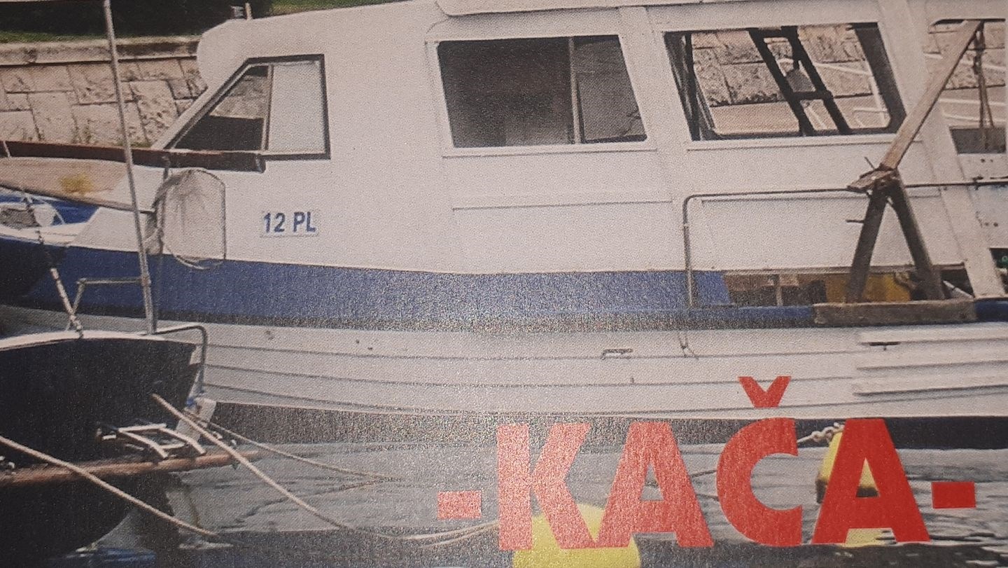 Istražuju se uzroci prevrtanja brodice kod Mljeta