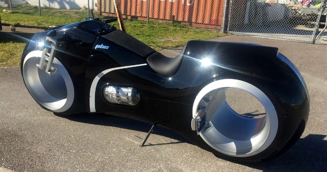 VIDEO Prodaje se replika Tronovog motocikla, smije i na cestu