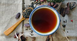 Nutricionistica otkriva pet razloga zašto bismo ujutro trebali piti čaj, a ne kavu