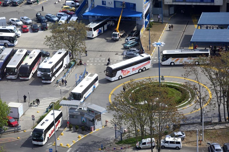 Autobusni prijevoznici prijete obustavom prijevoza