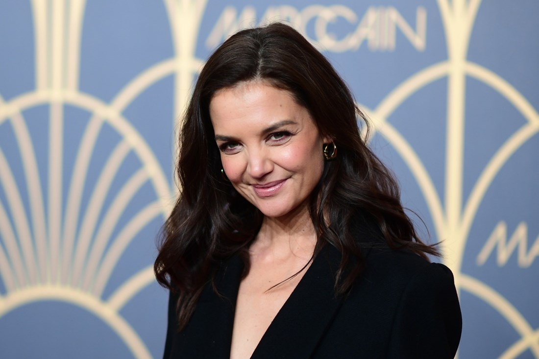 Katie Holmes pokazala kako običan prozor može izgledati luksuzno uz jedan detalj