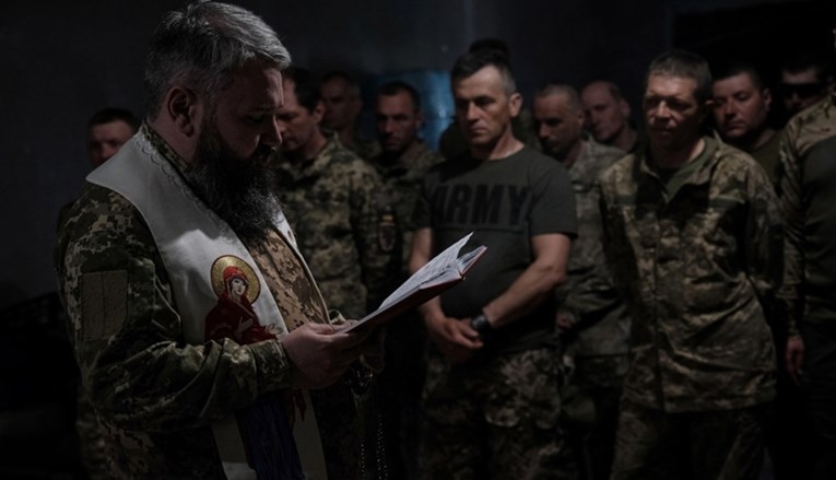 Ukrajinski vojnici na prvoj liniji: "Ljudi iz fotelje nam govore da se predamo"