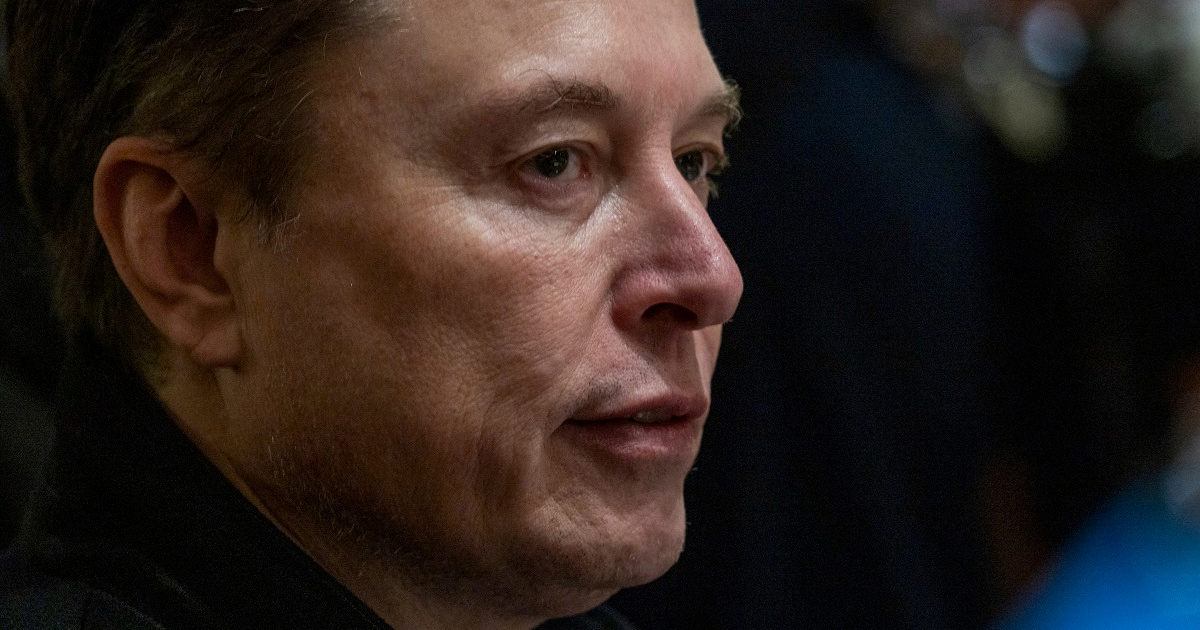 EU istražuje Muskov Grok zbog objava golih žena i djevojčica na X-u