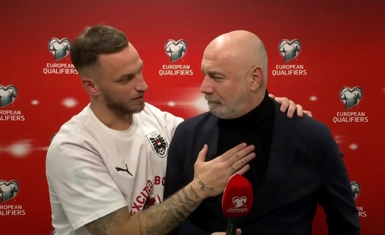 VIDEO Izbornik BiH uživo davao izjavu nakon utakmice. Onda je došao Arnautović