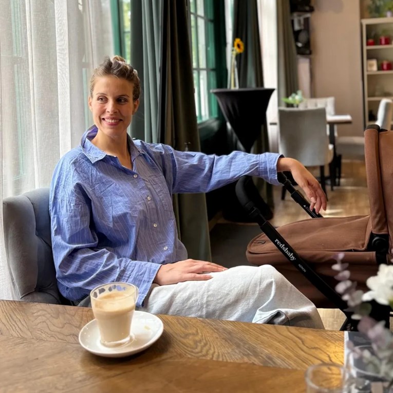 Mada Peršić pokazala figuru u pripijenoj haljini mjesec i pol nakon poroda