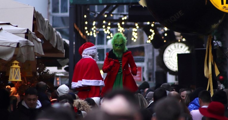 VIDEO U Zagrebu se na Badnjak pojavio - Grinch