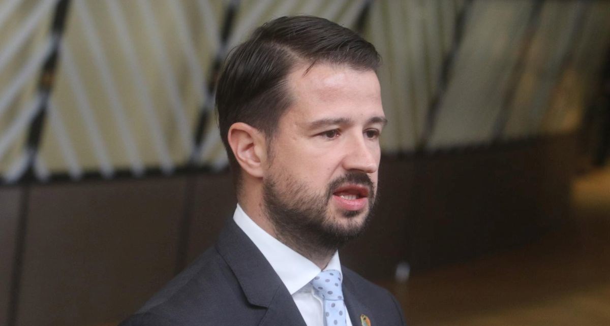 Milatović: Treba istražiti i procesuirati zločine nad Crnogorcima u logoru Lora
