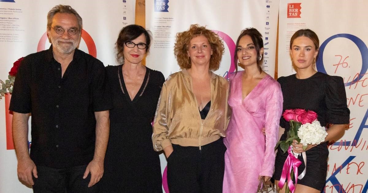 Filip Šovagović i Nina Violić nakon dugo vremena snimljeni zajedno u javnosti