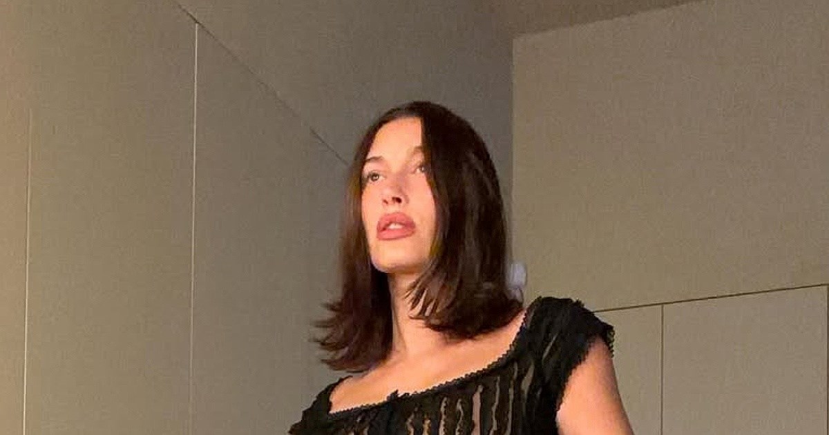 Chanel, čipka i poslovni vibe - Hailey Bieber zna što radi