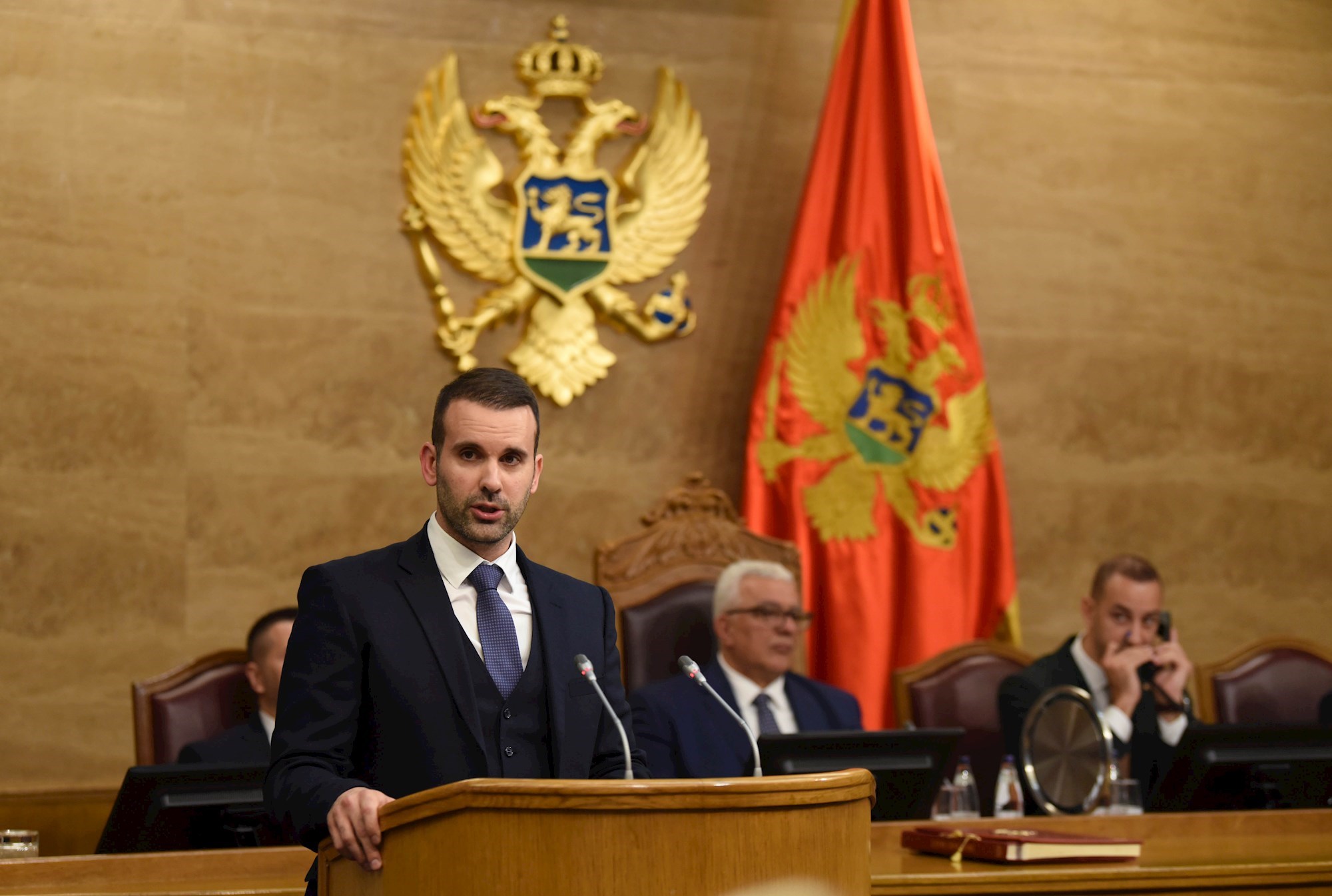Bijes u Crnoj Gori. Prosrpski ministri stopirali upis na Fakultet za crnogorski jezik