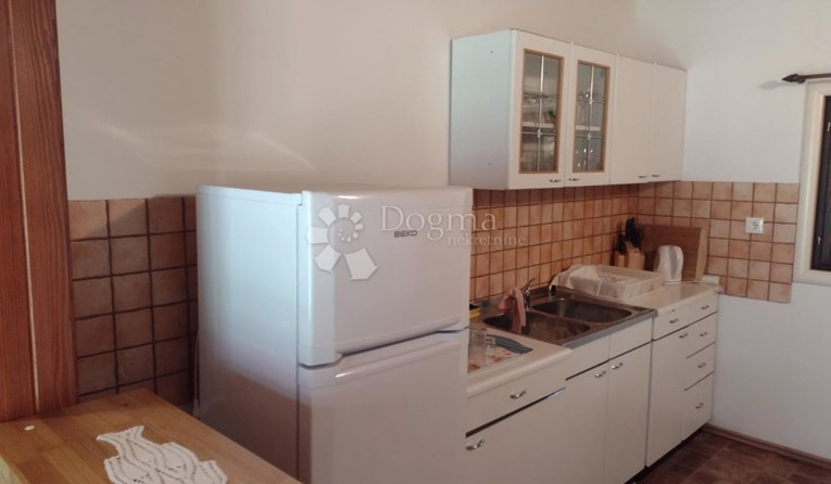 Drvena kuća u Gvozdu za 44.500 € najčitaniji je oglas za nekretnine