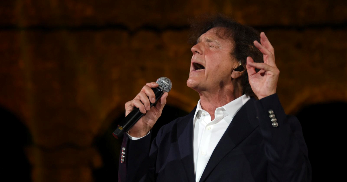 Tko je Zdravko Čolić? U mladosti se bavio sportom, jako je popularan u Hrvatskoj