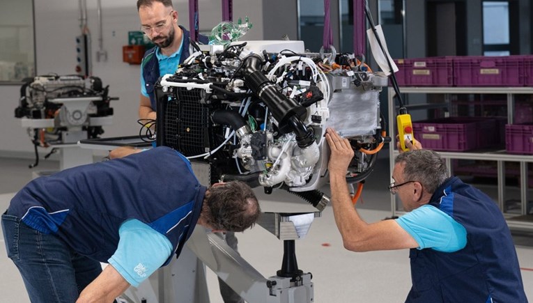 BMW kreće s proizvodnjom vodikovih gorivnih članaka. Japanci su opet suradnici