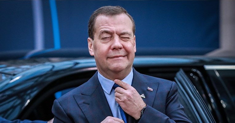 Medvedev prijeti: Ovo je tek zagrijavanje