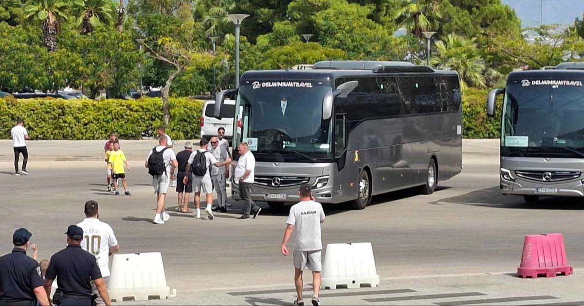 UŽIVO Pogledajte prve scene dočeka hajdukovaca. Sprema se fešta na Poljudu