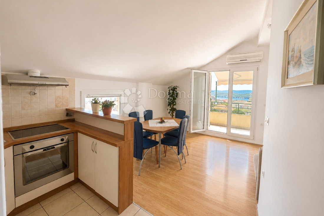 Lijep stan u Šibeniku prodaje se za 139.000 €, pogled s balkona je adut