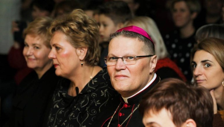 Nadbiskup Đuro Hranić zaražen koronavirusom